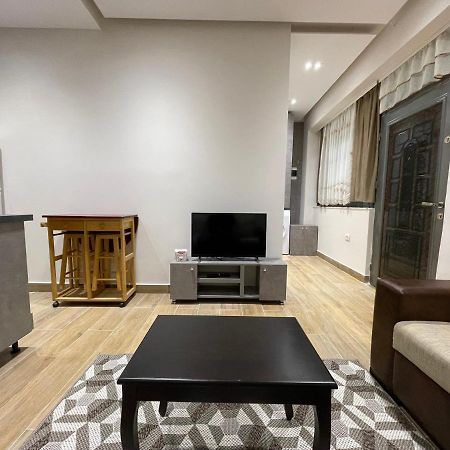 Modern 1 Bedroom City Apartment Tirana Exterior foto