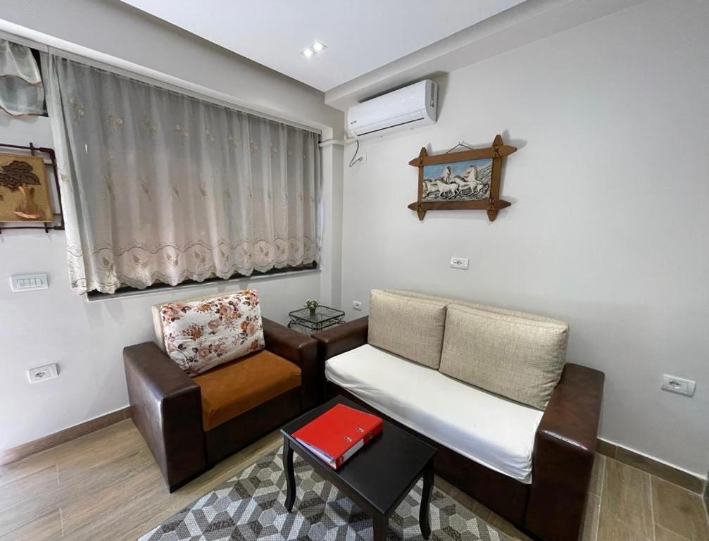 Modern 1 Bedroom City Apartment Tirana Exterior foto